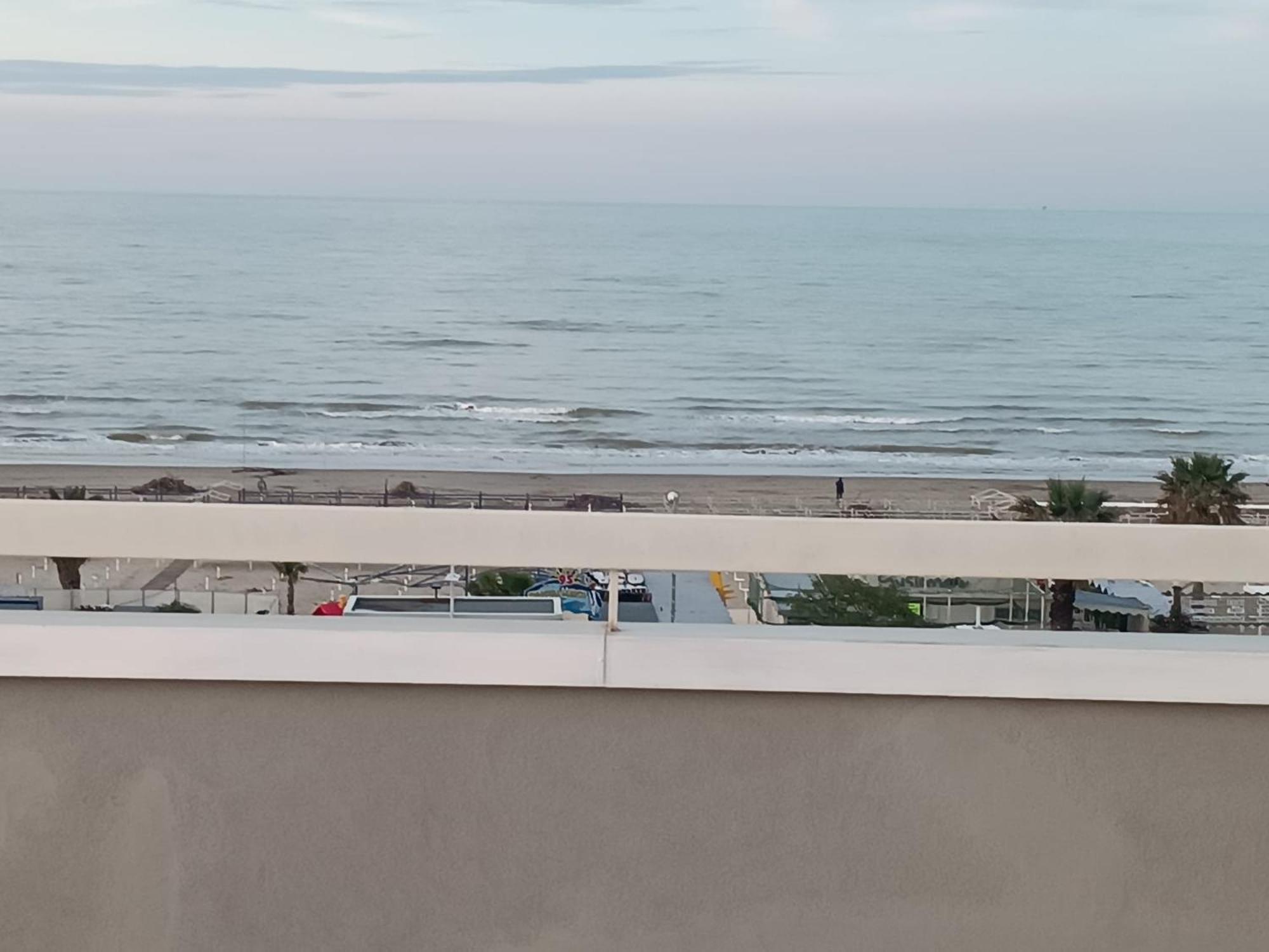 Hotel Le Terrazze Riccione Exterior foto